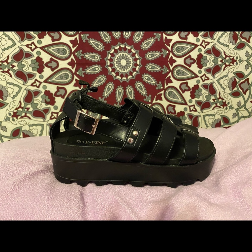 Day-Vine platform sandals